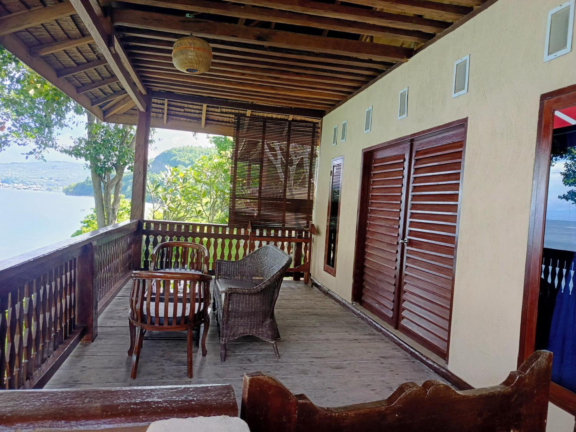 Prince John Dive Resort Donggala 外观 照片
